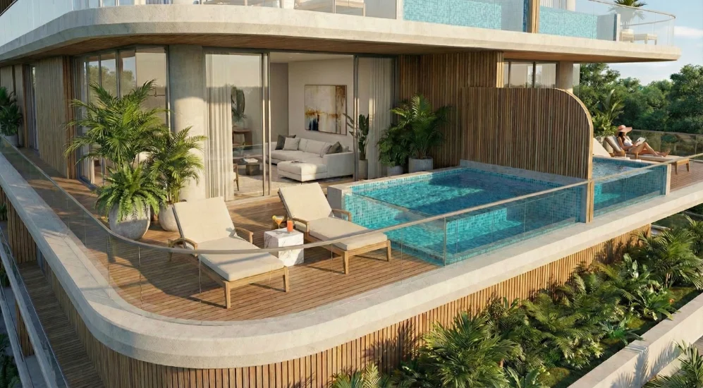 peaceful clean pool